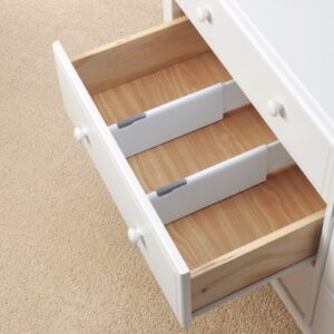 Use drawer dividers to keep containers and lids of varying size separate